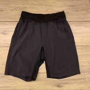 🍋Black lululemon shorts🍋